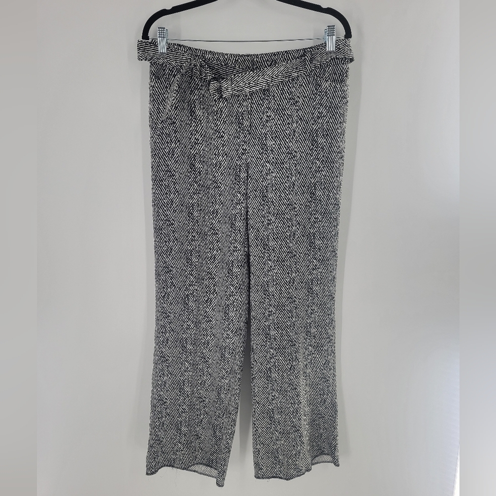 White House Black Market Pants Size 6 Black Chevron Trouser Wide Leg
